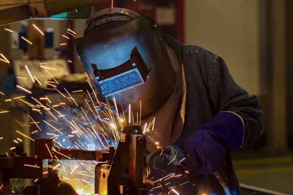 Manufacturing woes continue as services become increasingly optimistic